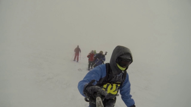 al mal tiempo buena cara